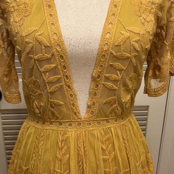 Honey Punch Yellow Lace Boho Romper / Maxi Dress, Size Small, EUC - Picture 8 of 17